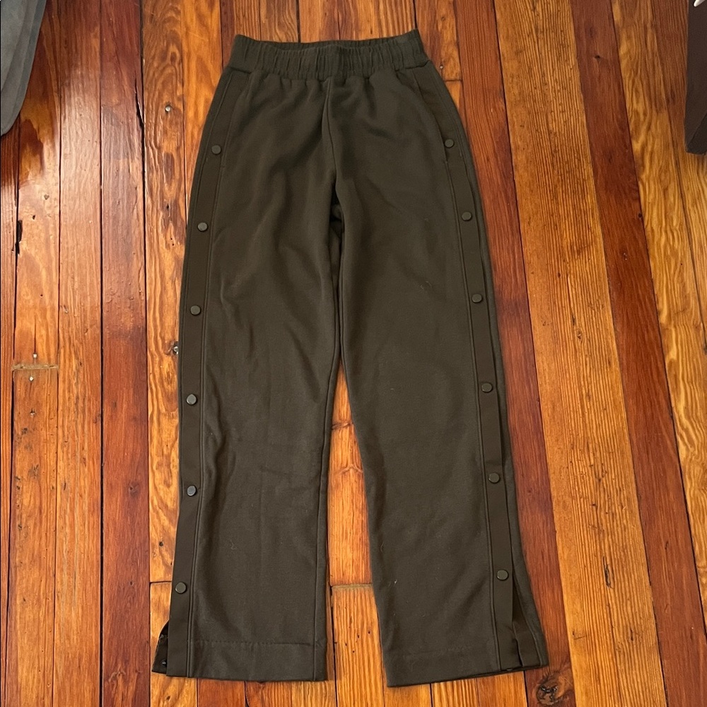 Alo side snap sweatpants